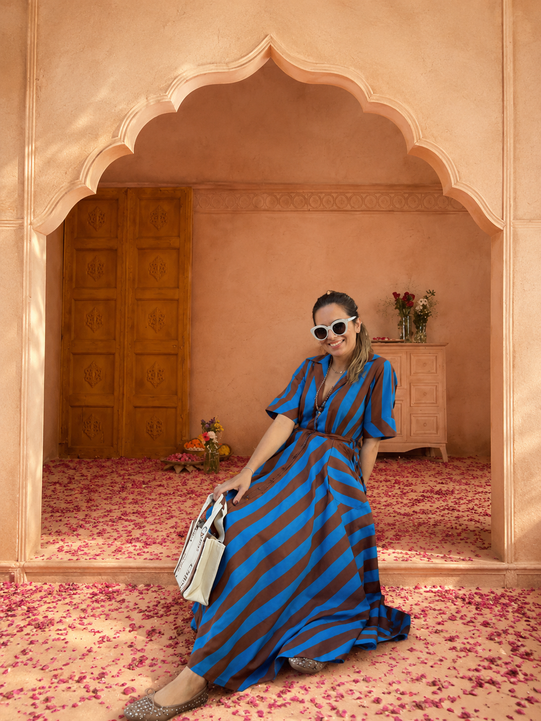 VIBRANT CLASSIC TOUCH STRIPED GOWN
