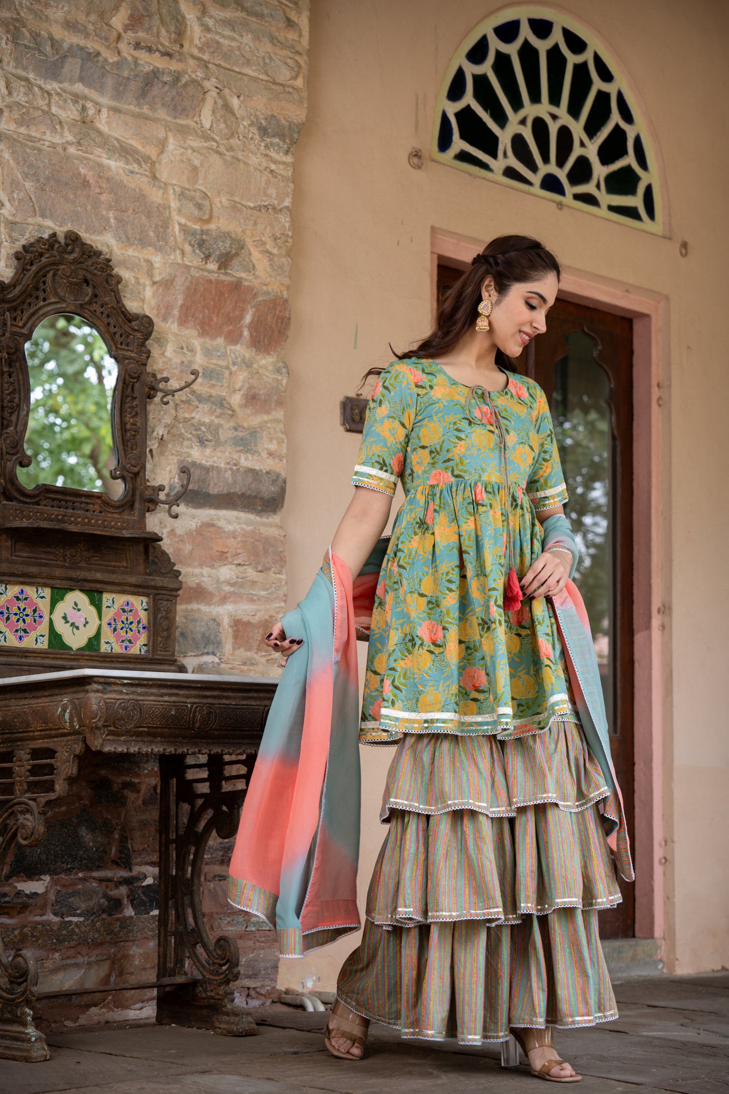 PISTABEON FLORAL PRINTED THREE PIECE SHARARA SET