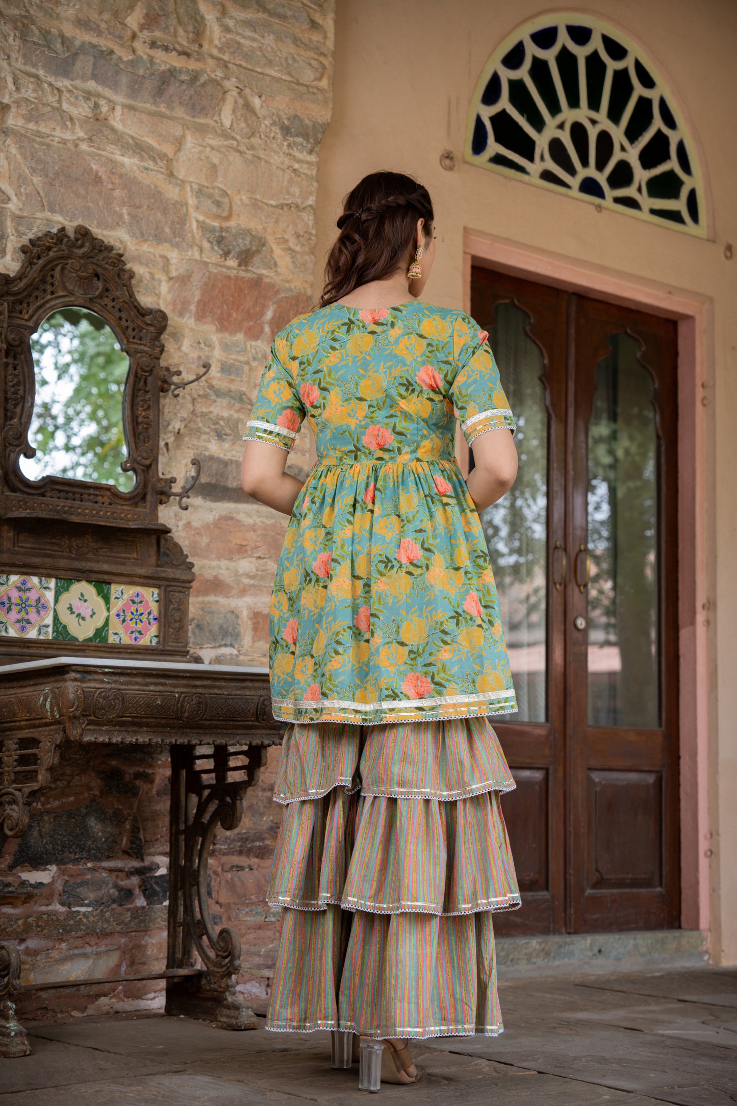 PISTABEON FLORAL PRINTED THREE PIECE SHARARA SET