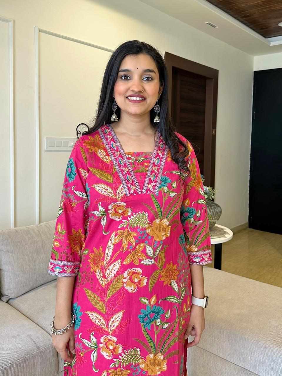 DAFFODIL COTTON V- NECK KURTI SET - PINK