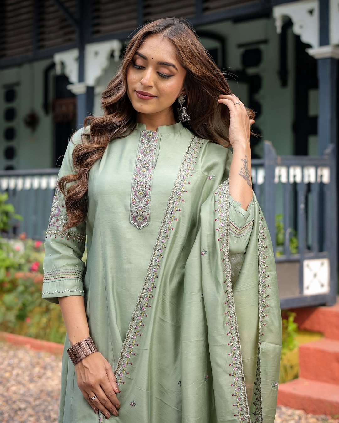 TRADITIONAL MUSLIN 3 PIECE SUIT SET WITH SEQUENCE EMBROIDERY WORK