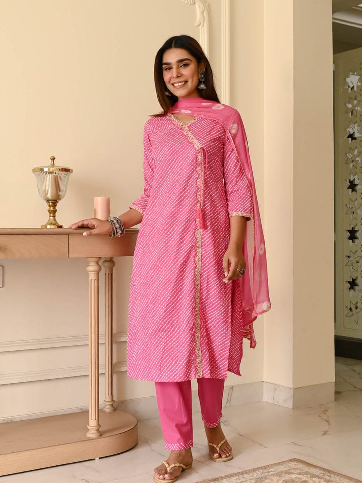 PINK COTTON SUIT SET EXUDES EFFORTLESS CHARM WITH ITS STRAIGHT-FIT ANGRAKHA -STYLE KURTA