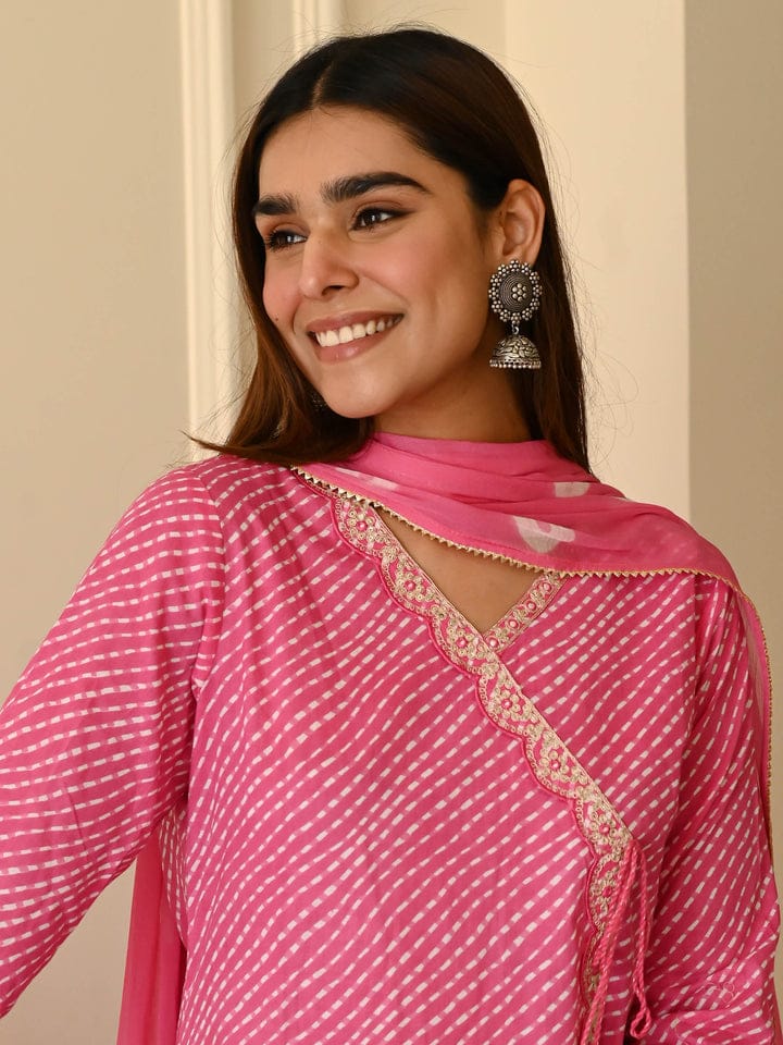 PINK COTTON SUIT SET EXUDES EFFORTLESS CHARM WITH ITS STRAIGHT-FIT ANGRAKHA -STYLE KURTA