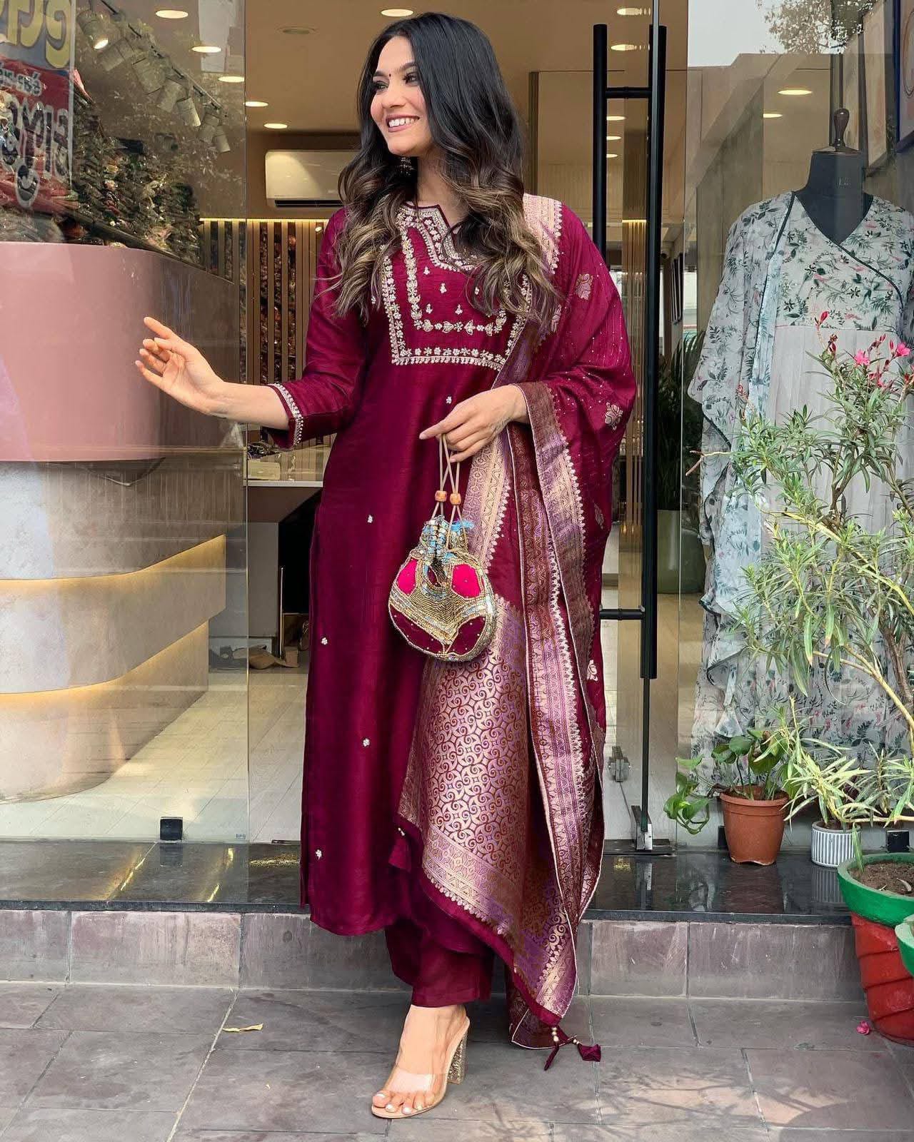 ROMAN SILK Fabric Kurti With Pant With Latkan Dupatta