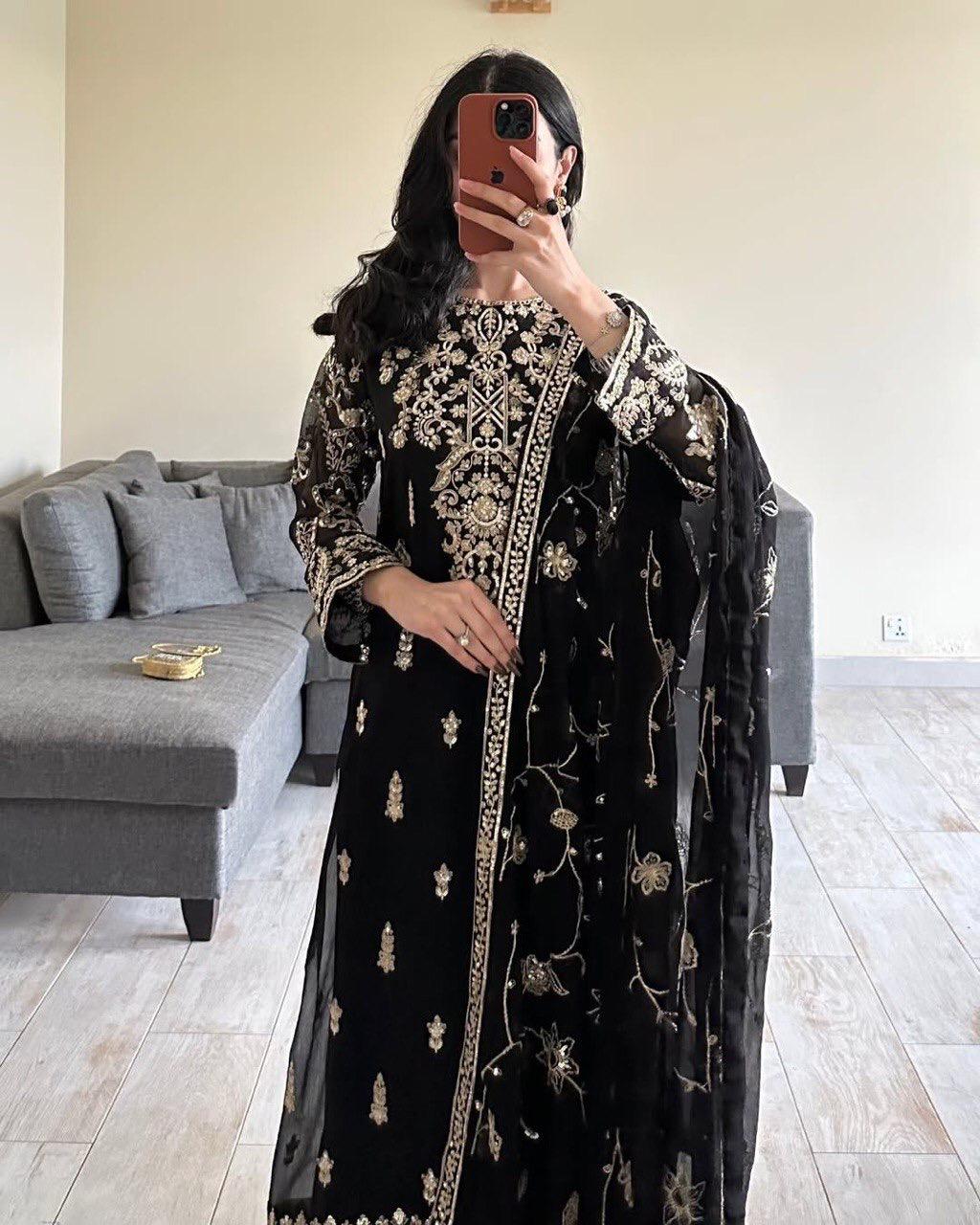 GEORGETTE BLACK KURTA SET WITH SEQUENCE WORK