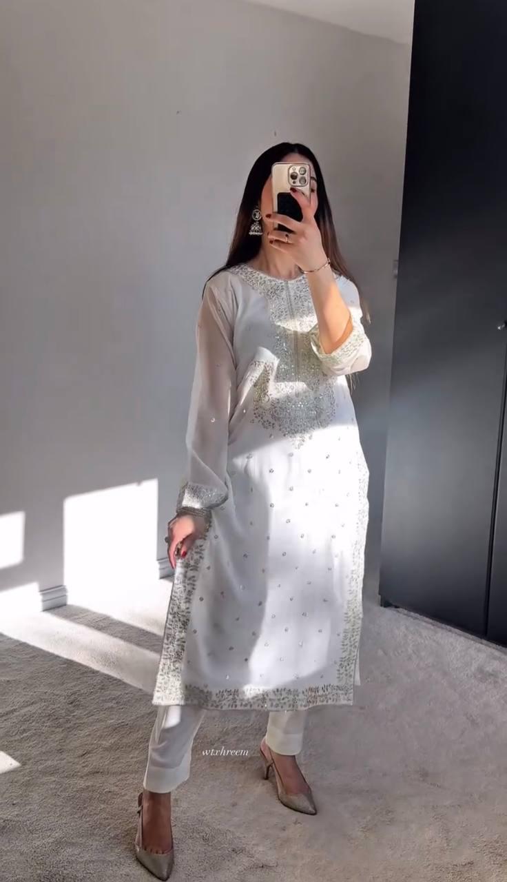 ZARINA WHITE KURTA SET - SET OF 3