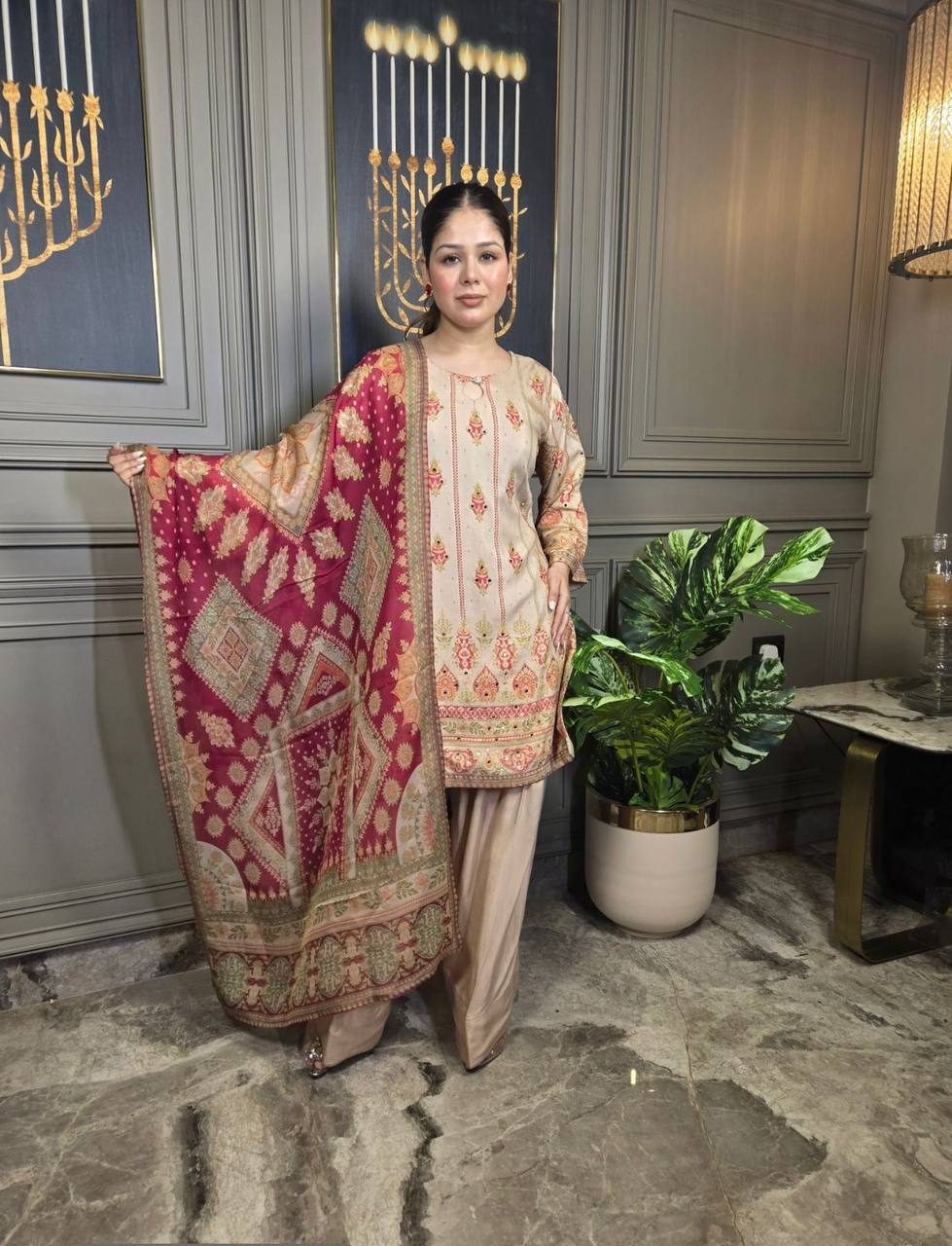 STUNNING DIGITAL PRINT 3 PIECE SUIT SET CRAFTED WITH REAL MIRROR HAND WORK