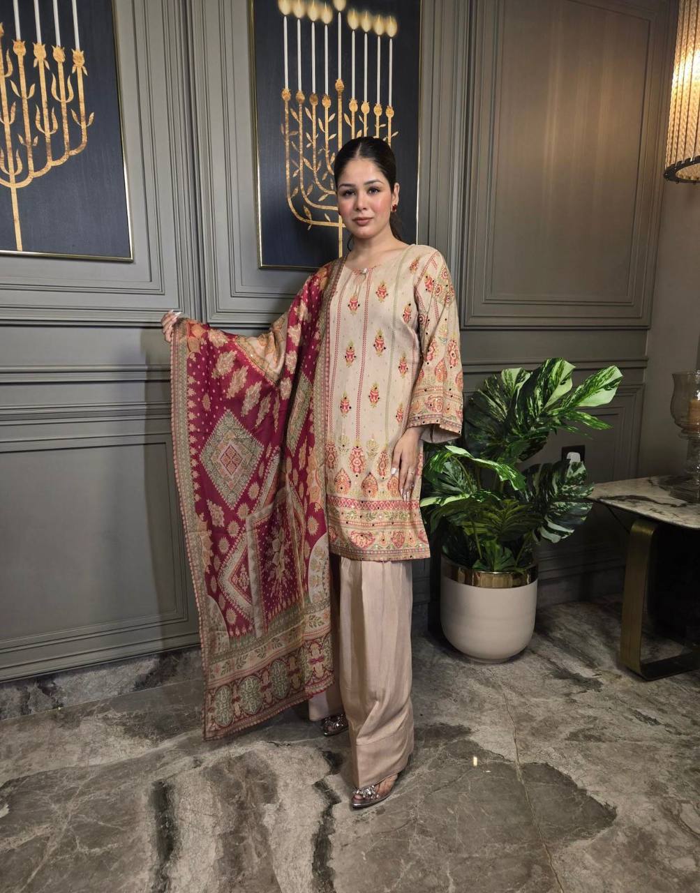STUNNING DIGITAL PRINT 3 PIECE SUIT SET CRAFTED WITH REAL MIRROR HAND WORK