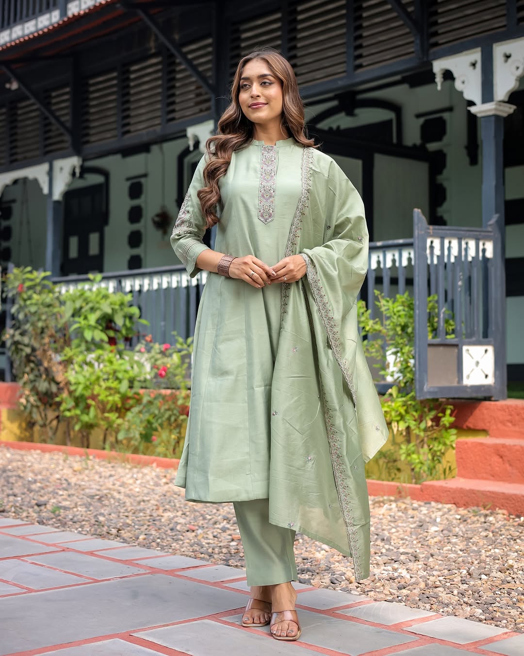 TRADITIONAL MUSLIN 3 PIECE SUIT SET WITH SEQUENCE EMBROIDERY WORK