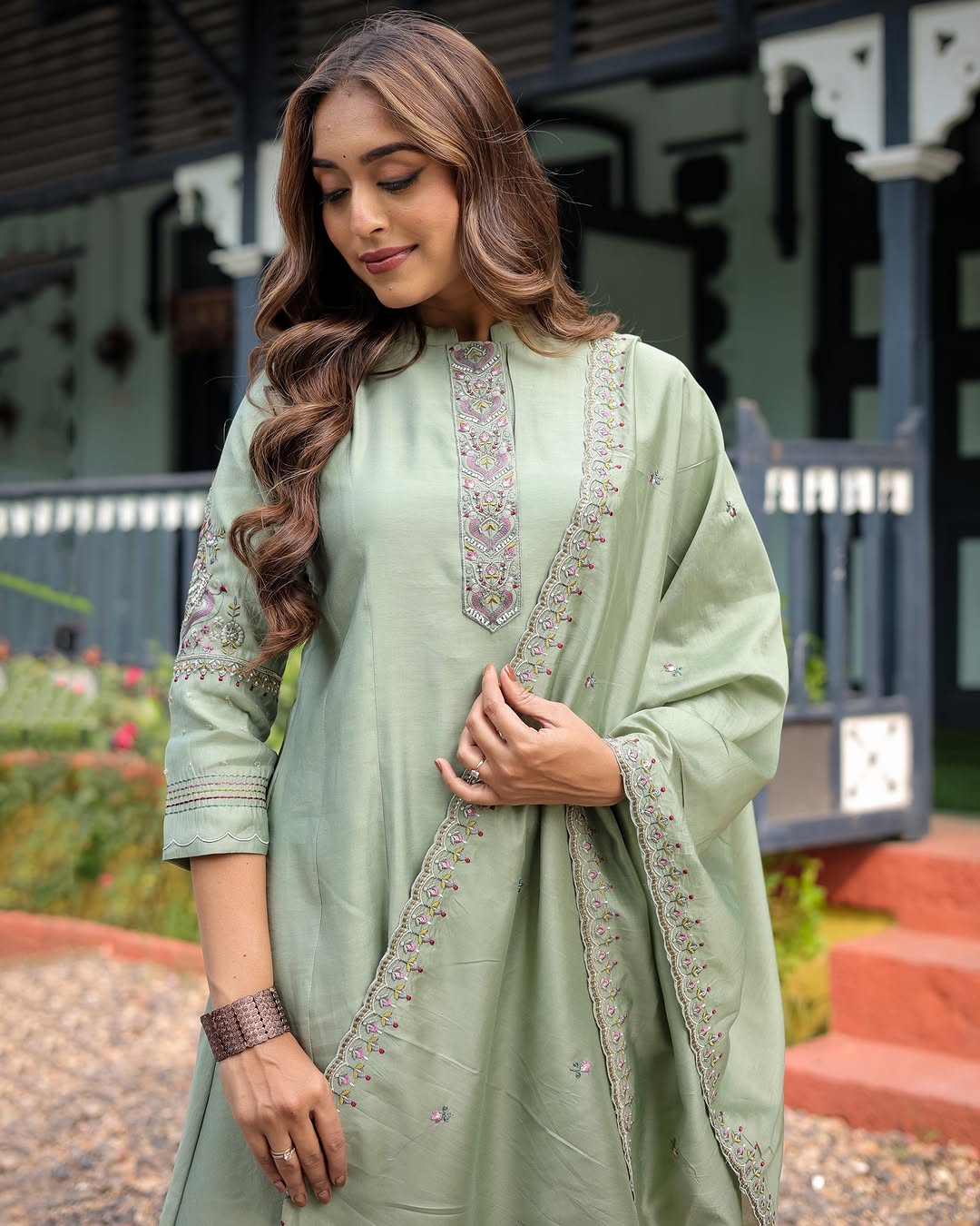 TRADITIONAL MUSLIN 3 PIECE SUIT SET WITH SEQUENCE EMBROIDERY WORK