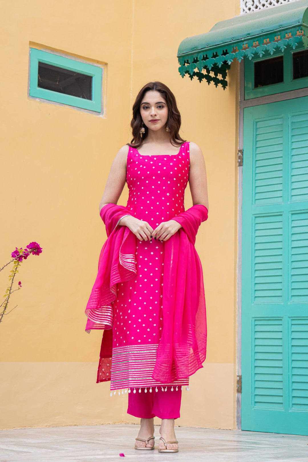 HOT RANI BANDHEJ HAND EMBROIDERY SILK KURTA SET