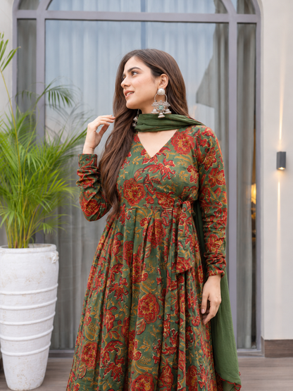 NOOR ANARKALI IN ENGLISH GREEN & MAROON
