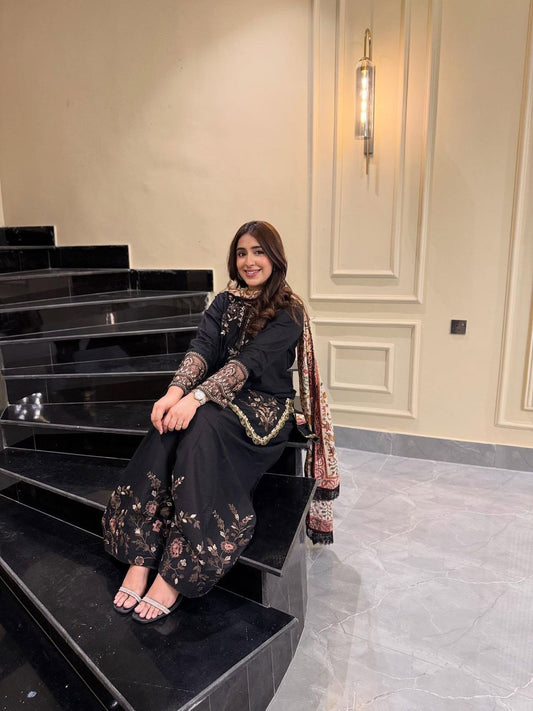 BEAUTIFUL BLACK DIGITAL PRINTED LACE BORDER WORK MASKA COTTON DESIGNER SALWAR SUIT (FULLY STTITCHED )