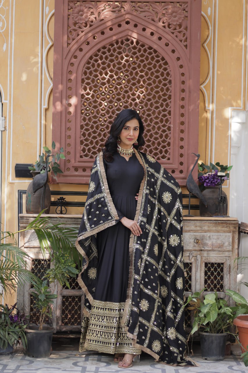 BLACK & MAROON ANARKALI GOWN WITH DUPATTA (FULLY STTITCHED)