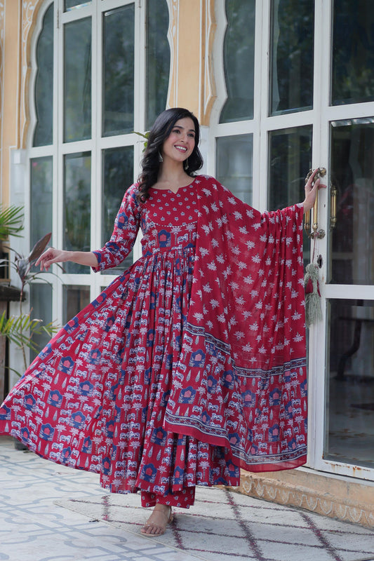 AJARAKH PAISLEY PRINT KURTI WITH PANT & DUPATTA SET - RED