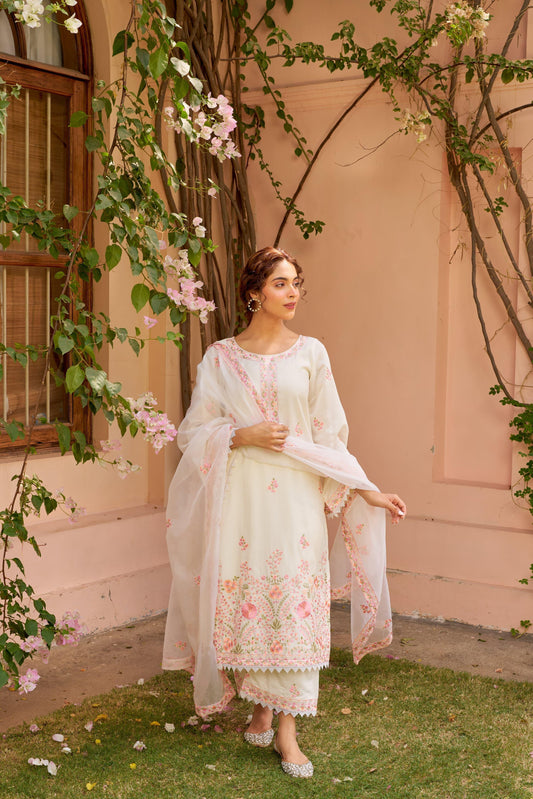 CHANDERI 3 PEICE KURTI SET WITH EMBROIDERY WORK