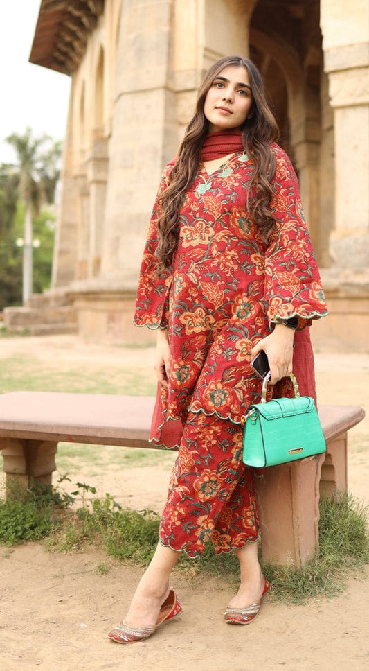 MARIA MAROON CONTRAST GREEN SCALLOPS CO-ORD SET PAIRED WITH KOTA DORIA  DUPATTA EMBROIDERED 2