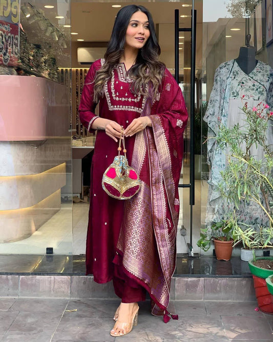 ROMAN SILK Fabric Kurti With Pant With Latkan Dupatta