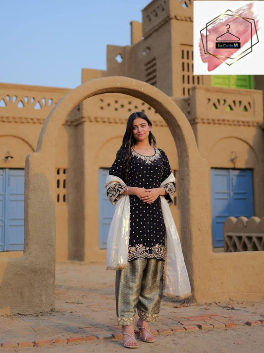 VELVET KURTI PANT & DUPATTA SET IN BLACK
