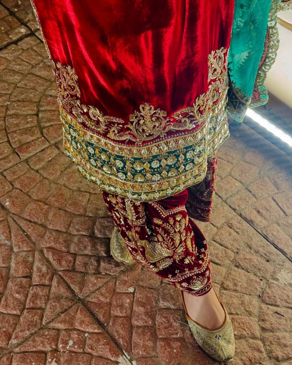 ENHANCE THE BEAUTY OF YOUR WARDROBE WITH THIS NEWLY LAUNCHED KURTI-PLAZZO SET