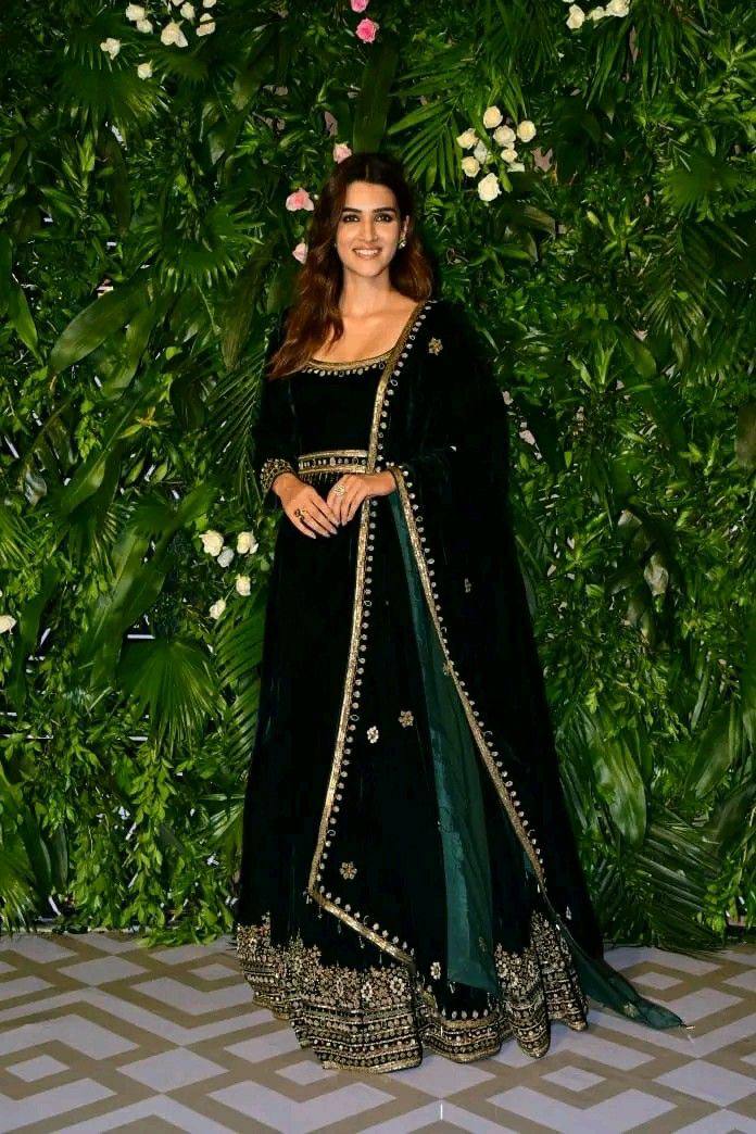 DARK GREEN DESIGNER HEAVY VELVET GOWN & DUPATTA