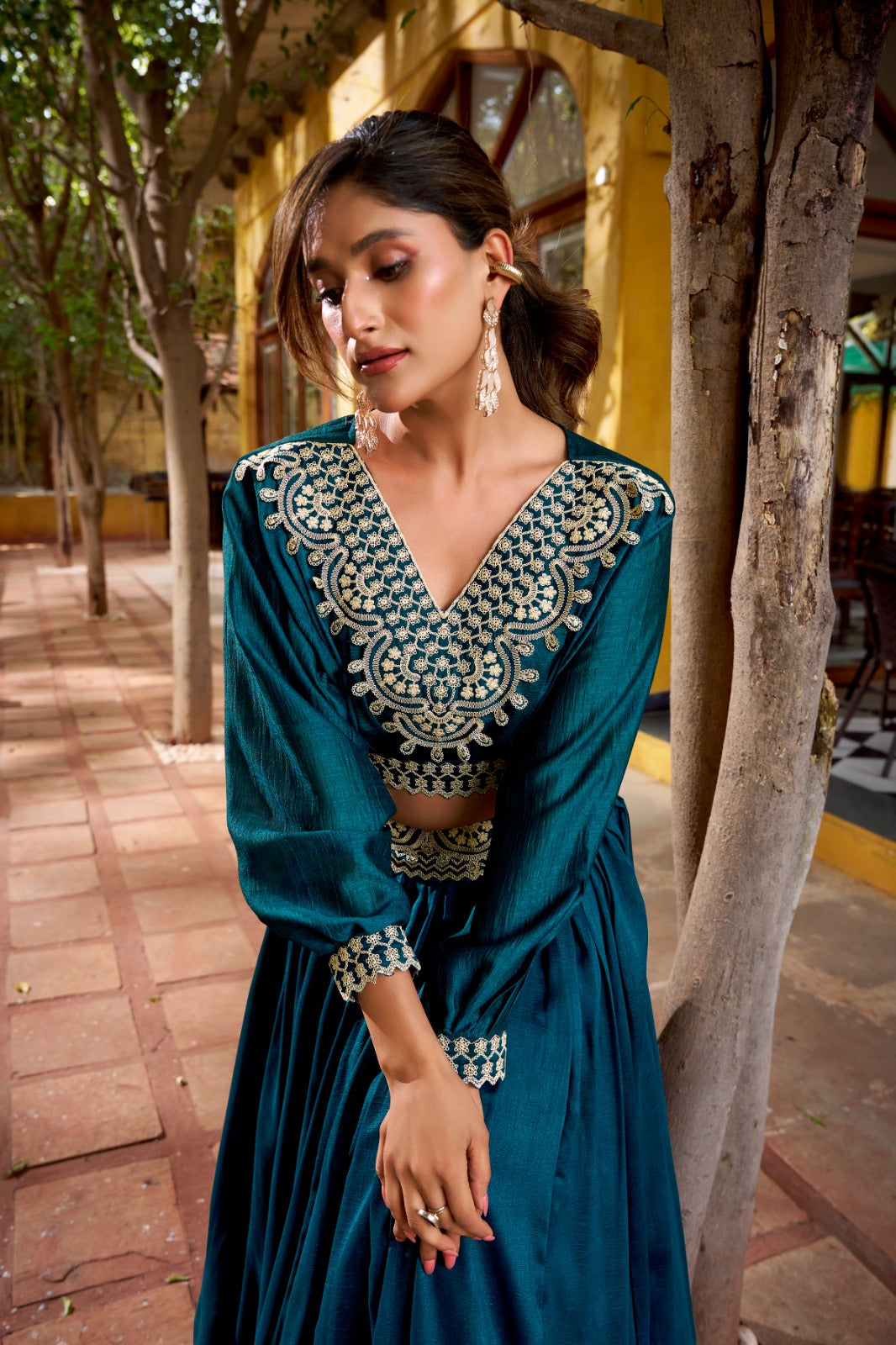 DESIGNER VICHITRA SILK THREAD EMBROIDERED LEHENGA CO-ORD SET