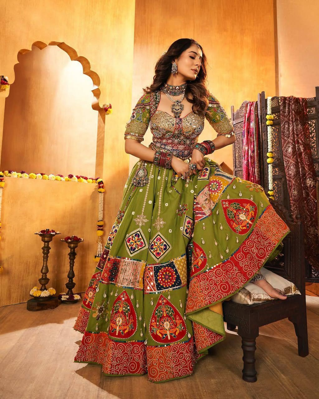 NAVRATRI SPECIAL MUSLIN COTTON CHANIYA CHOLI WITH REAL MIRROR WORK