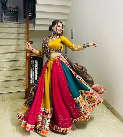 GUJARATI - STYLE NAVRATRI CHANIYA CHOLI