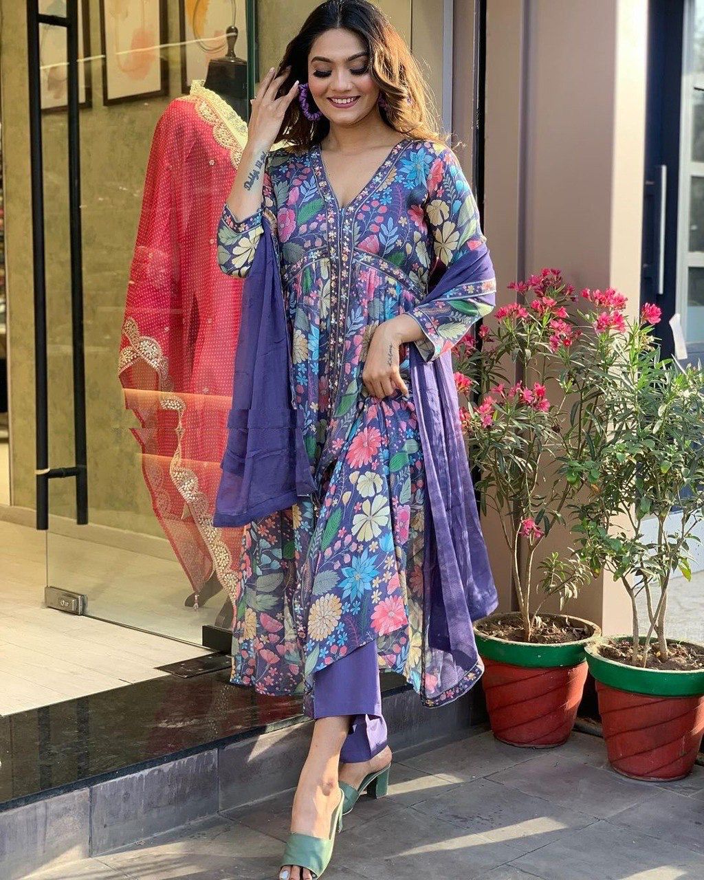 ALIYA-CUT KURTI PANT WITH DUPATTA FOR WOMEN'S