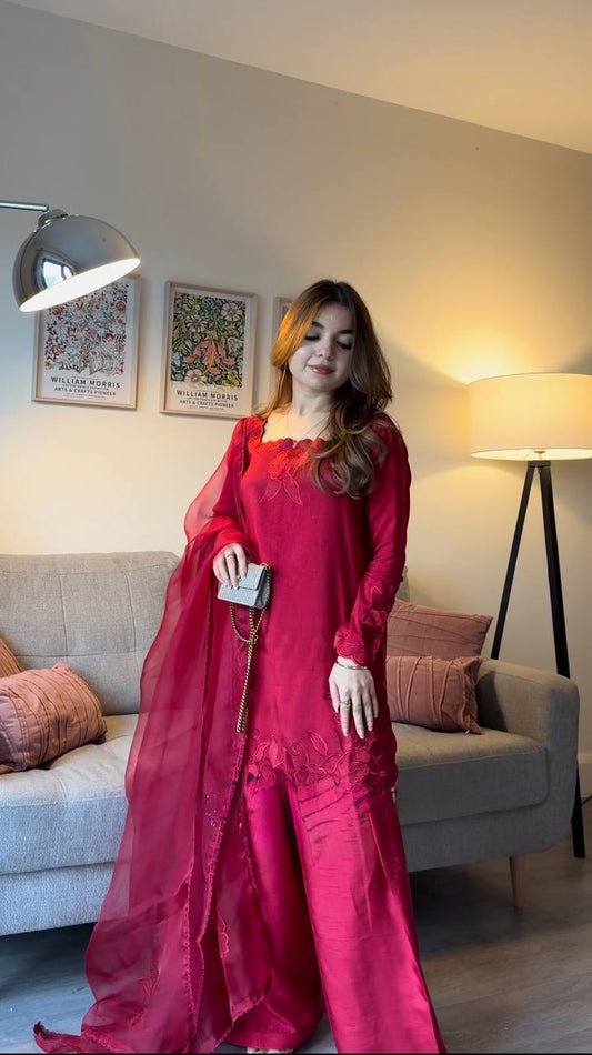 DARK PINK ROMAN SILK SALWAR SUIT THREAD &  SEQUENCE EMBROIDERY WORK WITH ORGANZA DUPATTA