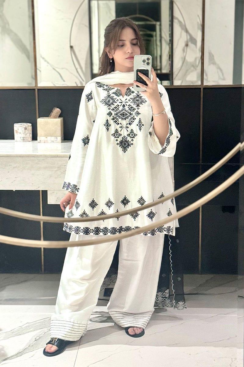 In.CottoM - WHITE ROSHI FARSHI SALWAR SUIT