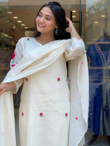 WHITE MUL COTTON THREE-PIECE SUIT SET
