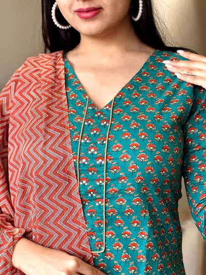 WOMEN'S 3-PIECE COTTON SUIT WITH PRINTED MULMUL DUPATTA & SEQUENCE YOKE
