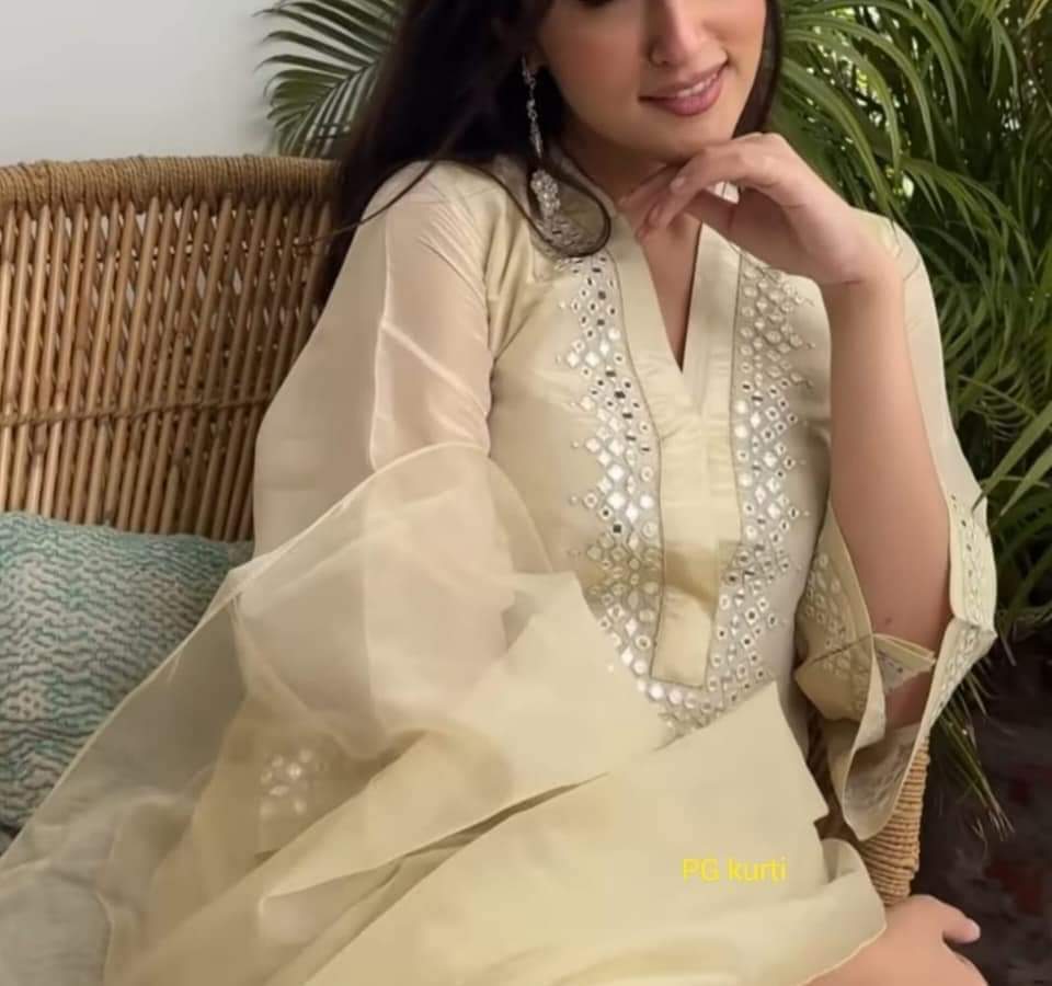 OFF - WHITE CHANDERI SILK KURTA SET
