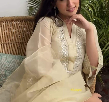 OFF - WHITE CHANDERI SILK KURTA SET