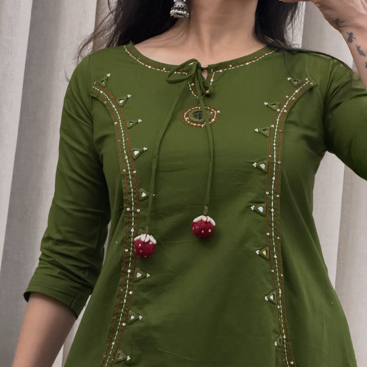 COTTON KURTA SET WITH MIRROR WORK