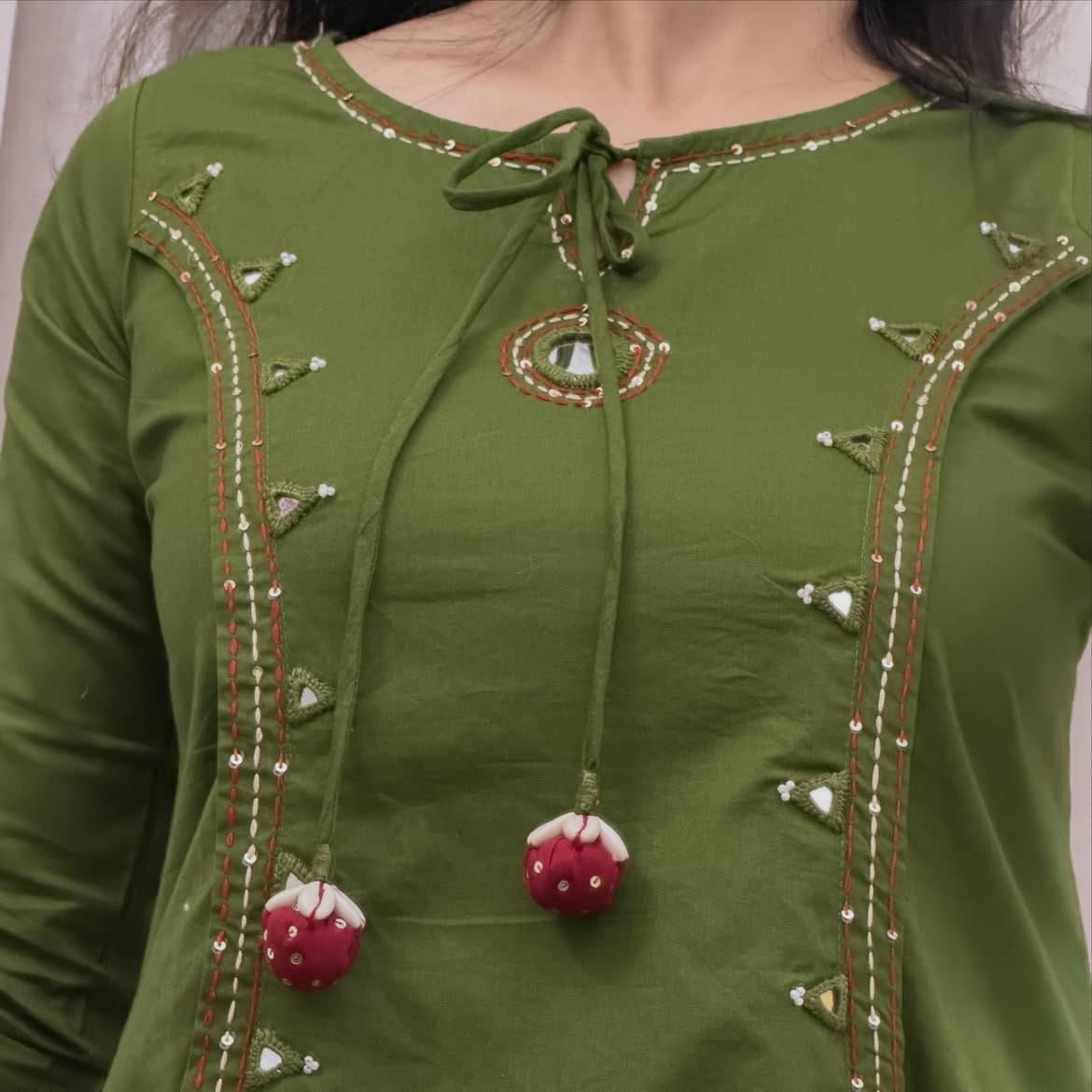 COTTON KURTA SET WITH MIRROR WORK