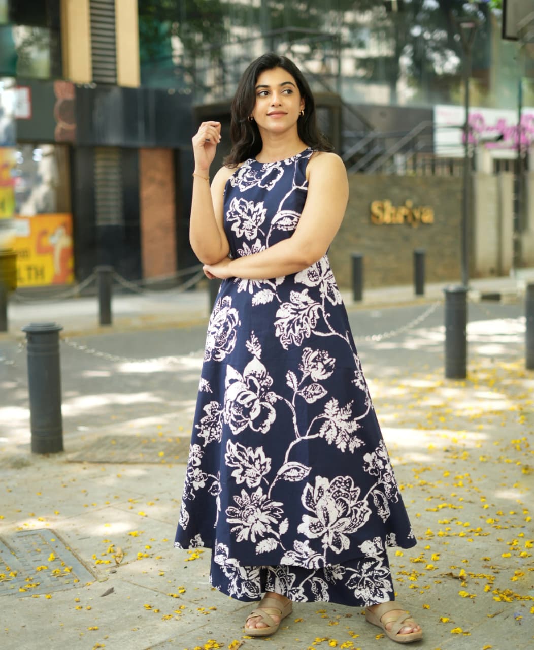 NAVY BLUE HULTER NECK PRINTED SLEEVELESS COTTON KURTA SET