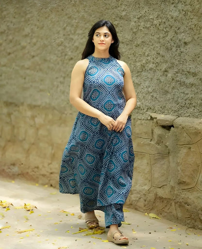 BLUE HULTER NECK PRINTED SLEEVELESS COTTON KURTA SET