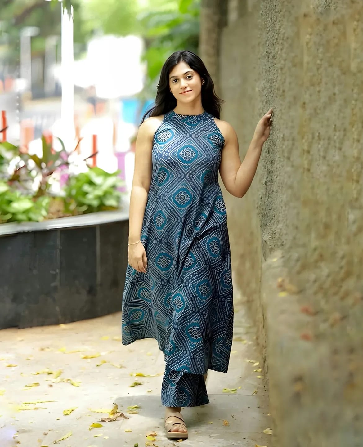BLUE HULTER NECK PRINTED SLEEVELESS COTTON KURTA SET
