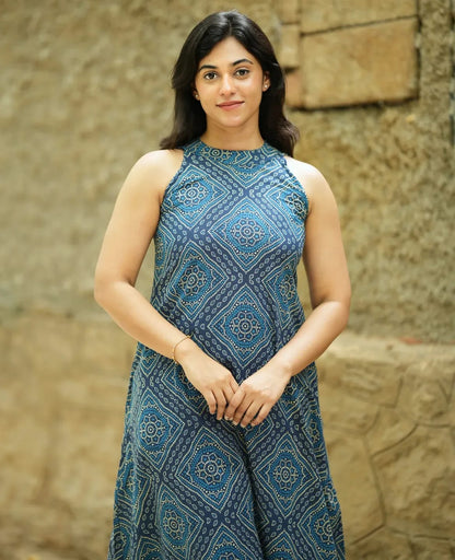 BLUE HULTER NECK PRINTED SLEEVELESS COTTON KURTA SET