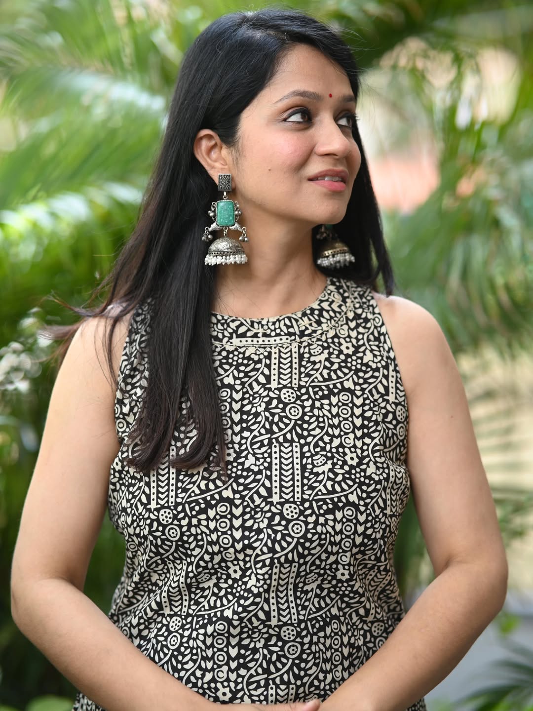 BLACK HULTER NECK PRINTED SLEEVELESS COTTON KURTA SET
