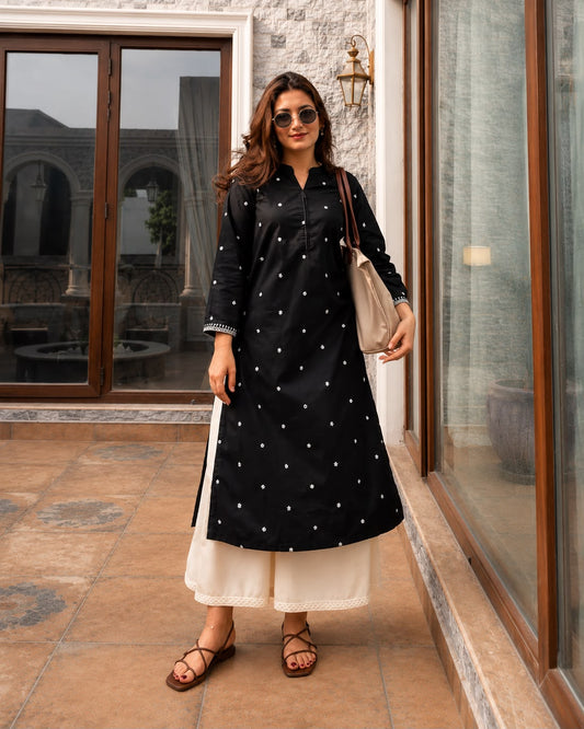 BLACK EMBROIDERED KURTA PLAZZO SET