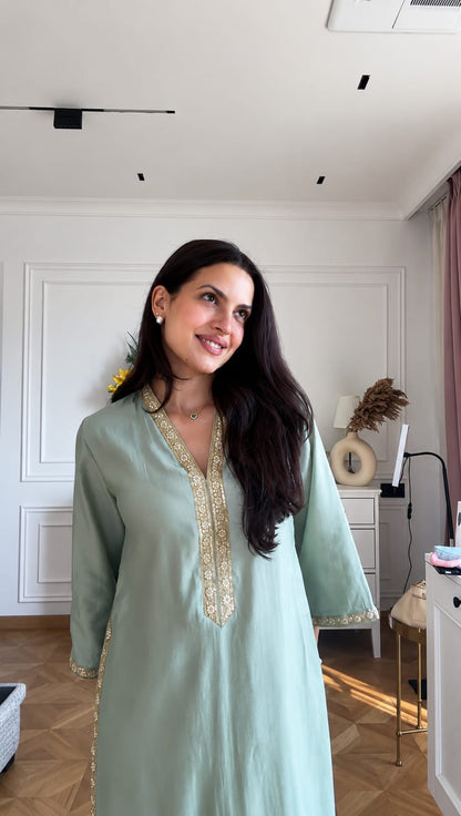 SAGE GREEN BANANA SILK KURTA SET
