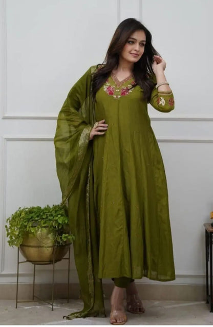 V-NECK COTTON ANARKALI SUIT SET