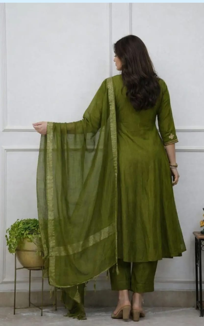V-NECK COTTON ANARKALI SUIT SET