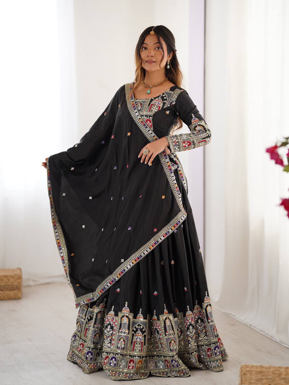 WOMAN NATURAL SILK LEHENGA SET