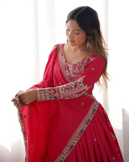 WOMAN NATURAL SILK LEHENGA SET