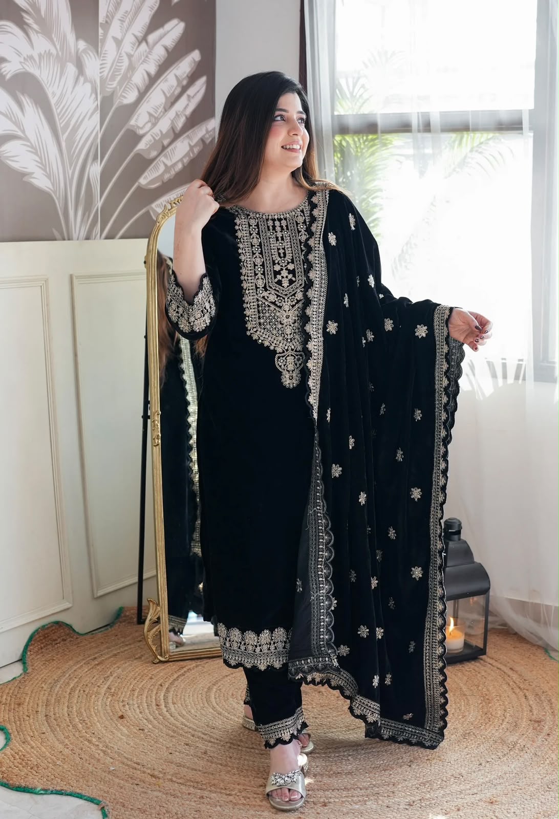 PREMIUM VELVET KURTA PLAZZO SET WITH SEQUENCE WORK