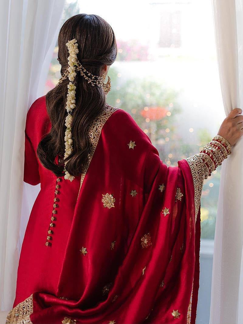 AYEZA KHAN - RED RANGOLI SILK KURTA SET